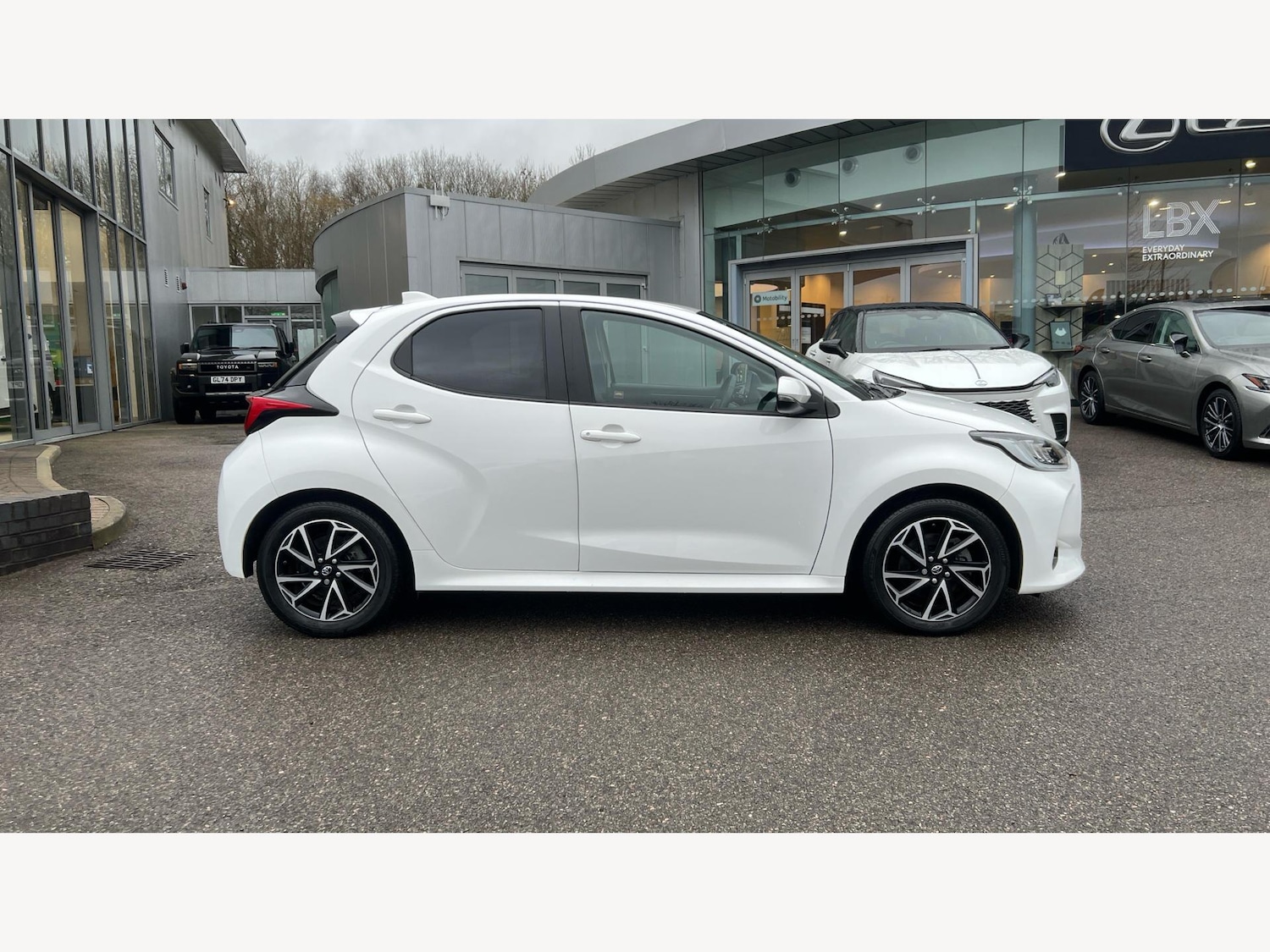 Used Toyota Yaris 2022 for sale - 77215457: Photo 18