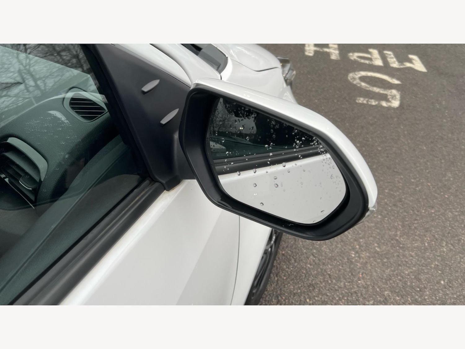 Used Toyota Yaris 2022 for sale - 77215457: Photo 29