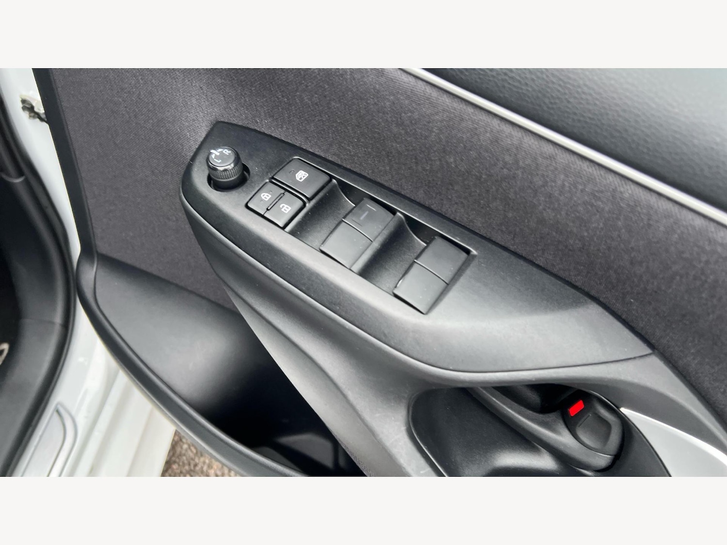 Used Toyota Yaris 2022 for sale - 77215457: Photo 30