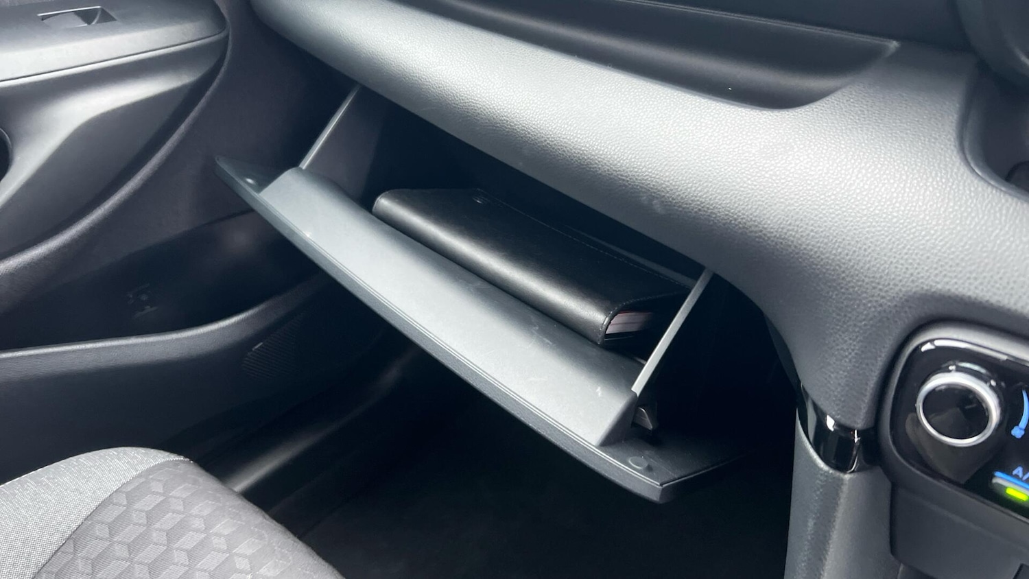 Used Toyota Yaris 2022 for sale - 77215457: Photo 35