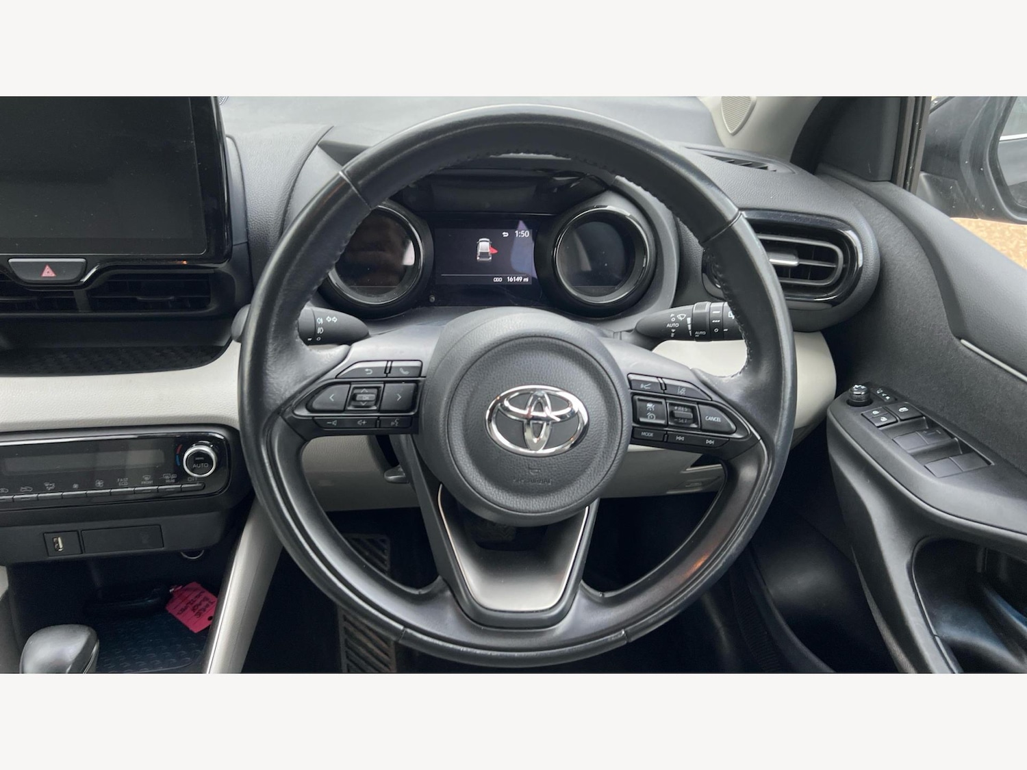 Used Toyota Yaris 2022 for sale - 76976781: Photo 10