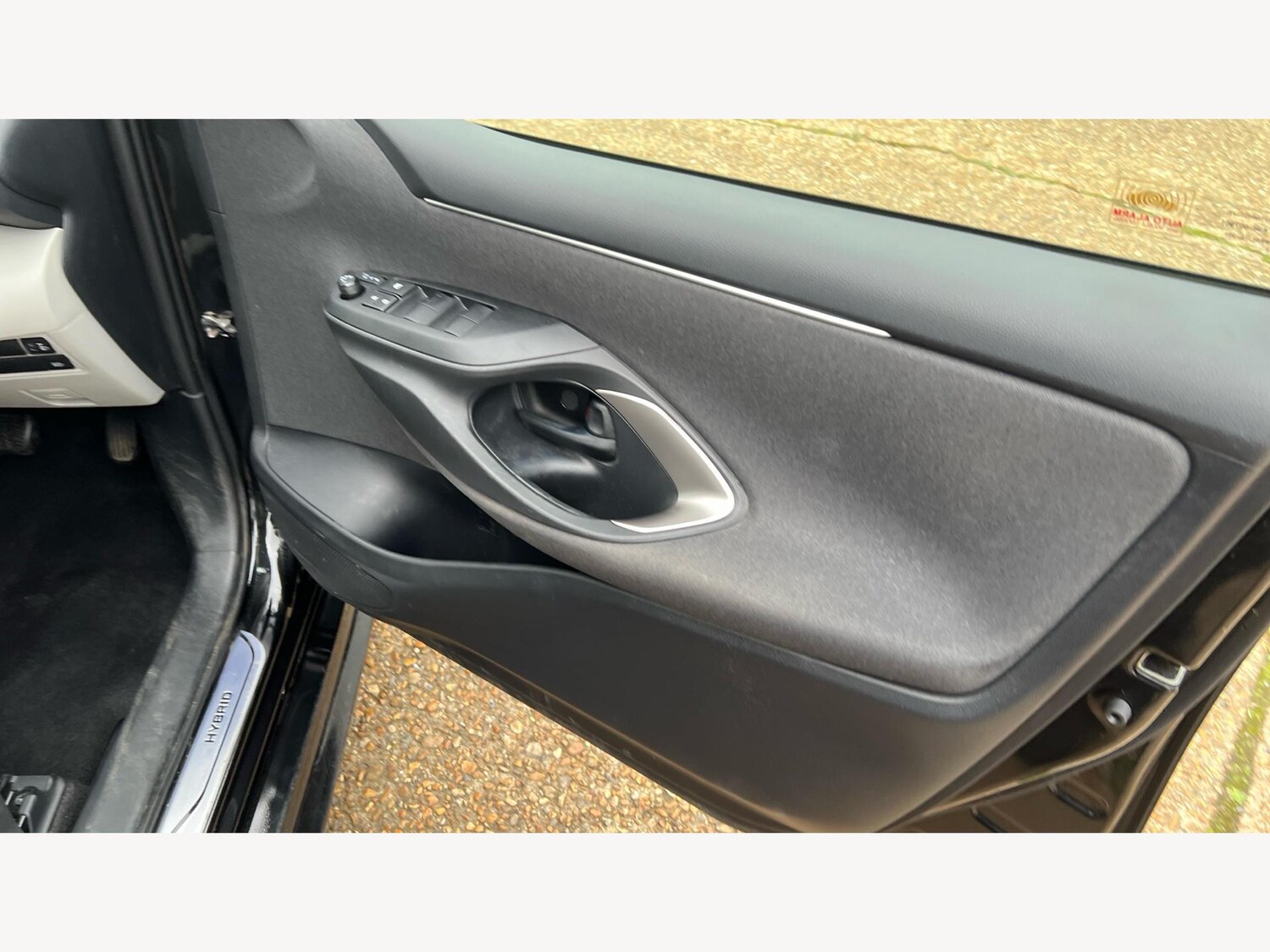 Used Toyota Yaris 2022 for sale - 76976781: Photo 31