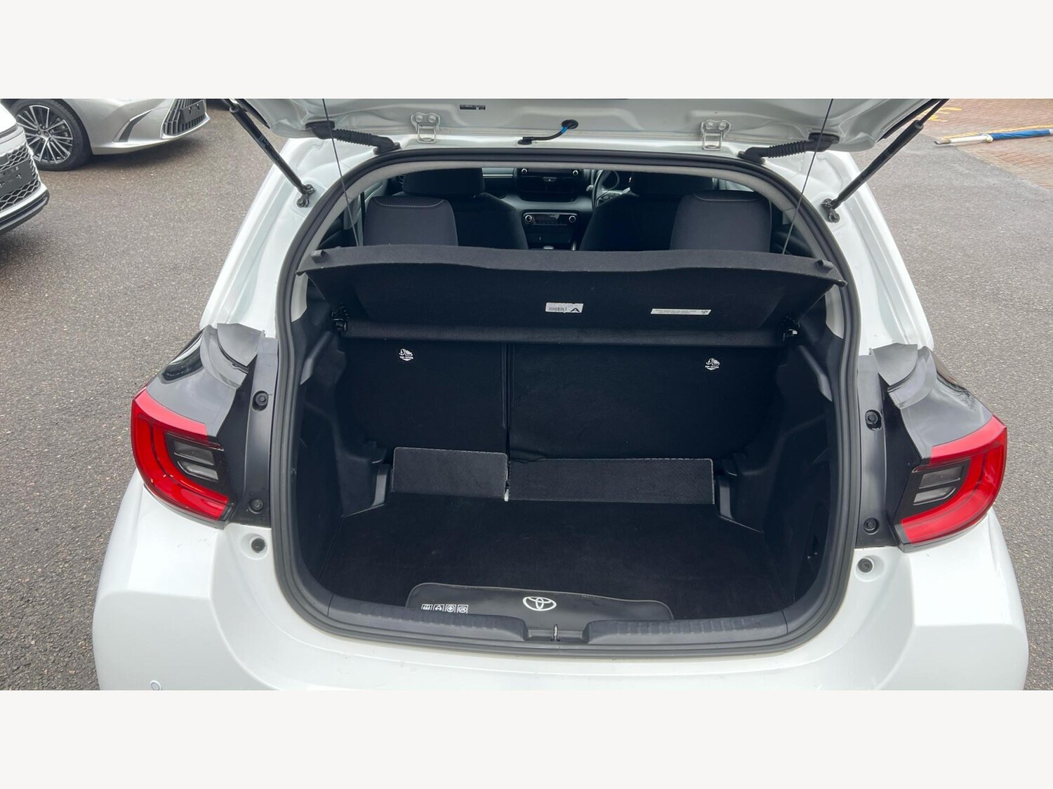 Used Toyota Yaris 2022 for sale - 77468245: Photo 16