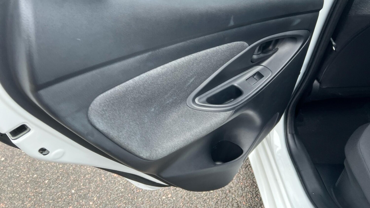 Used Toyota Yaris 2022 for sale - 77468245: Photo 33