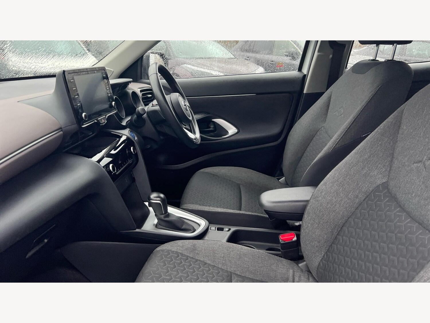 Used Toyota Yaris Cross 2023 for sale - 76659227: Photo 12