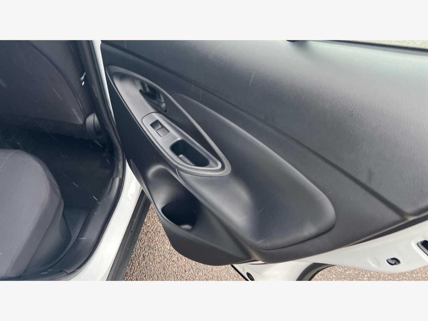 Used Toyota Yaris Cross 2023 for sale - 76659227: Photo 31