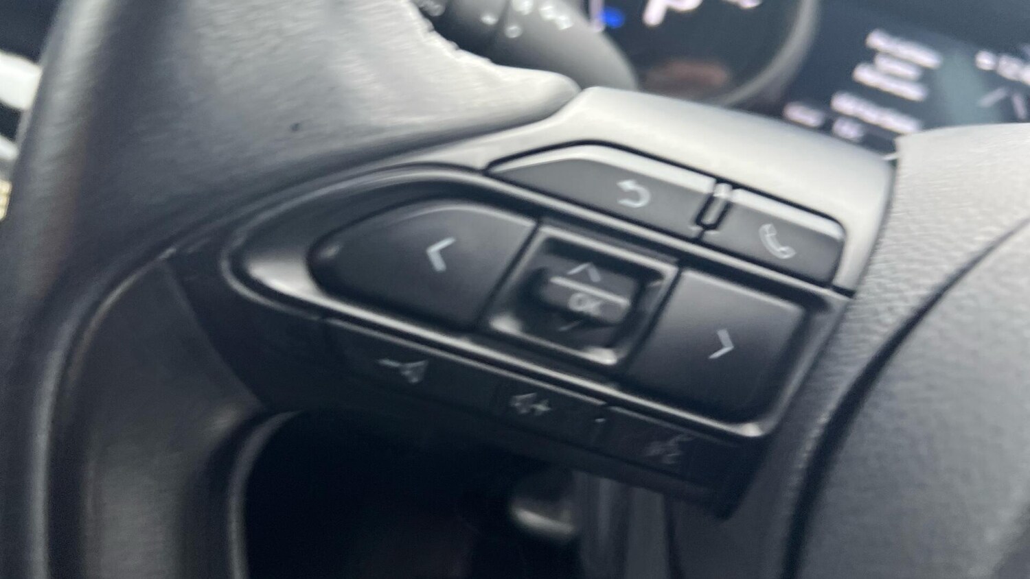 Used Toyota Yaris Cross 2023 for sale - 76659227: Photo 36