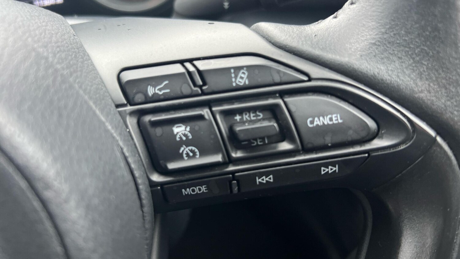 Used Toyota Yaris Cross 2023 for sale - 76659227: Photo 37