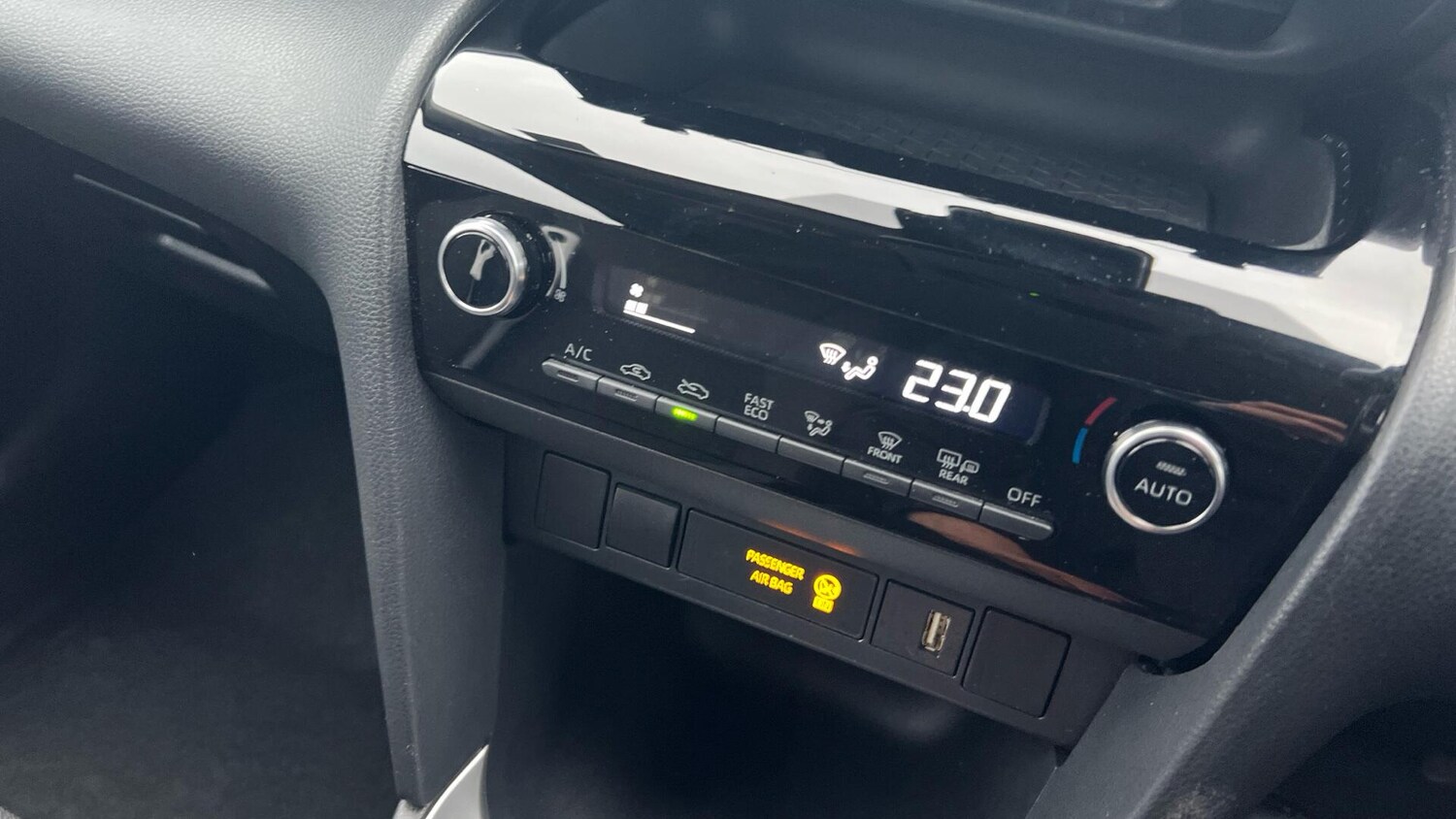 Used Toyota Yaris Cross 2023 for sale - 76659227: Photo 40