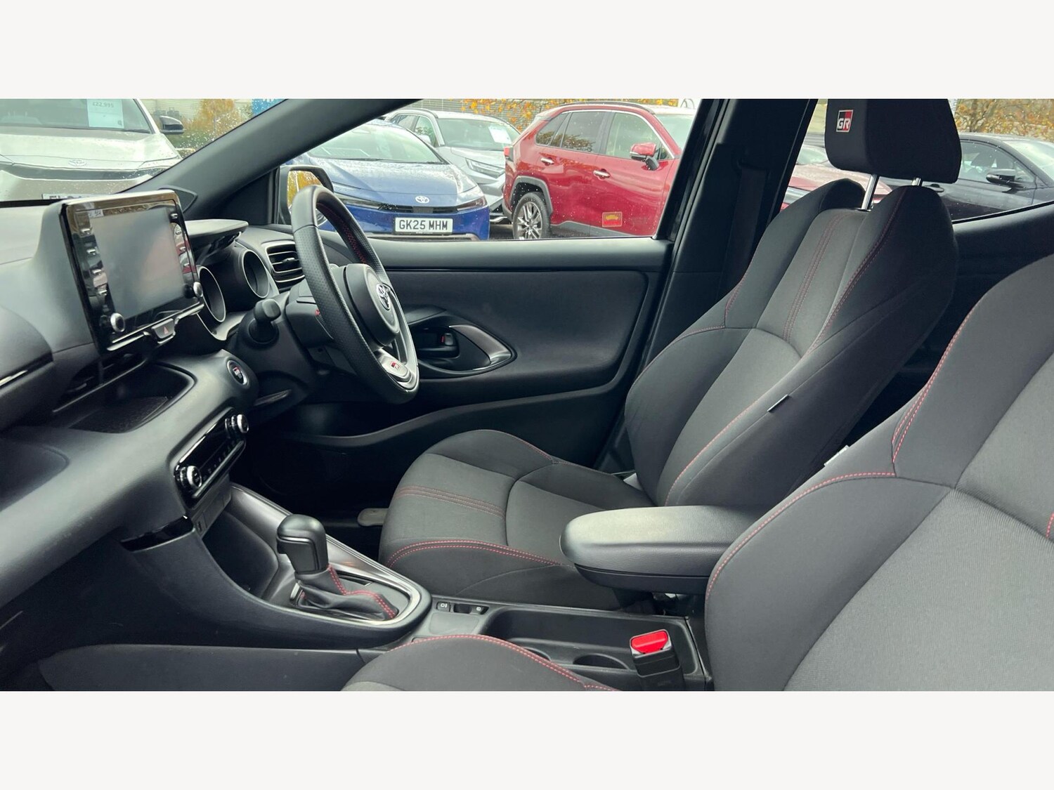 Used Toyota Yaris 2023 for sale - 77074017: Photo 12