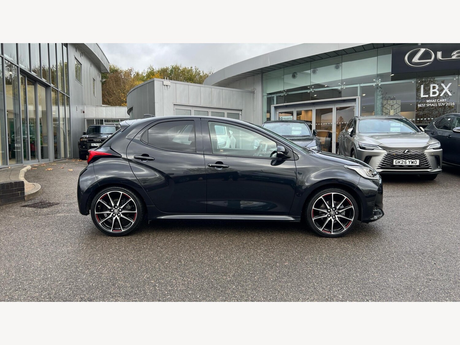 Used Toyota Yaris 2023 for sale - 77074017: Photo 18