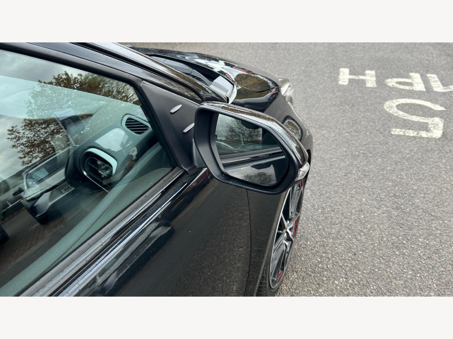 Used Toyota Yaris 2023 for sale - 77074017: Photo 30