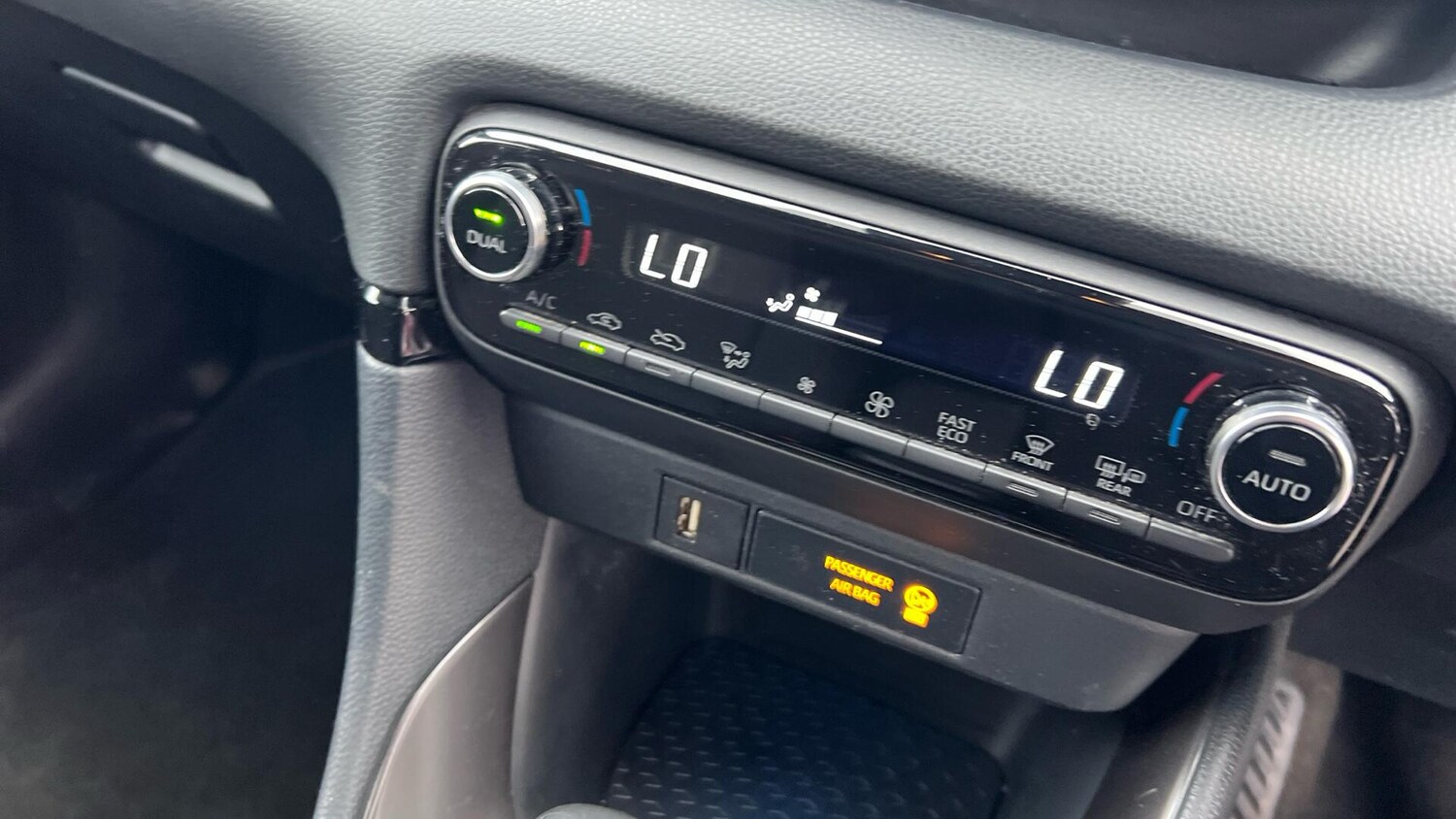 Used Toyota Yaris 2023 for sale - 77074017: Photo 38