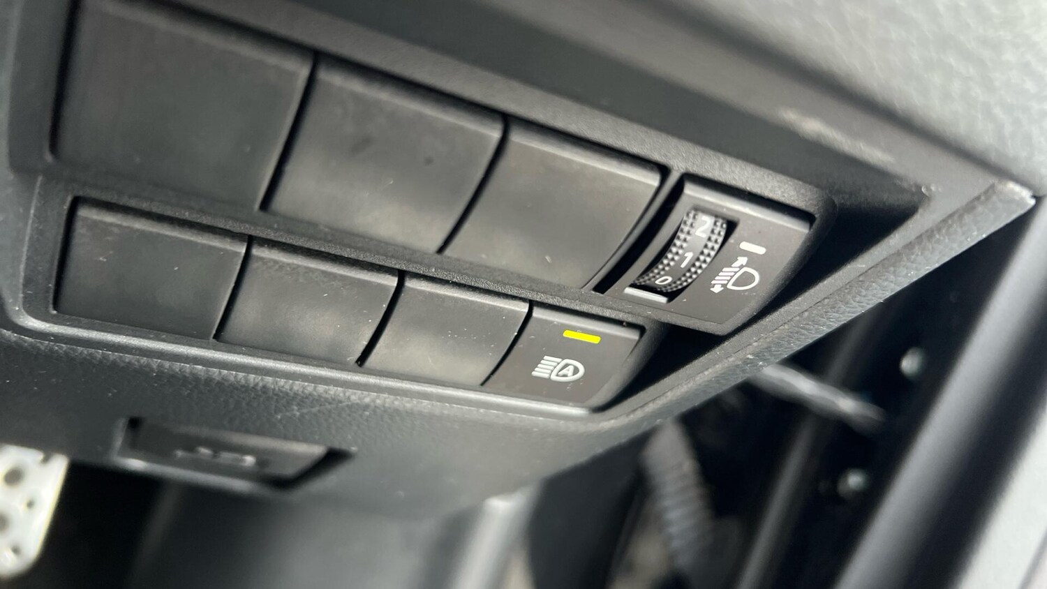 Used Toyota Yaris 2023 for sale - 77074017: Photo 43