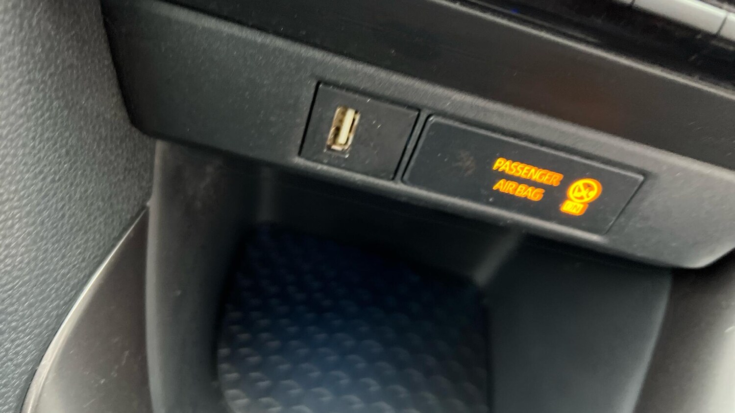 Used Toyota Yaris 2023 for sale - 77074017: Photo 44