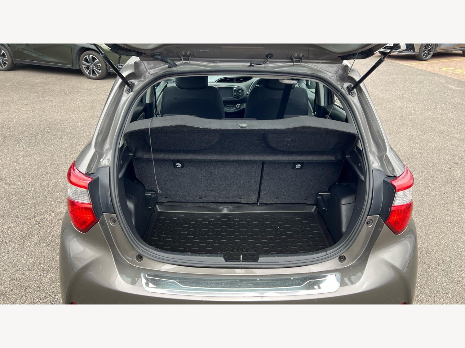 Used Toyota Yaris for sale - 78215062: Photo 15