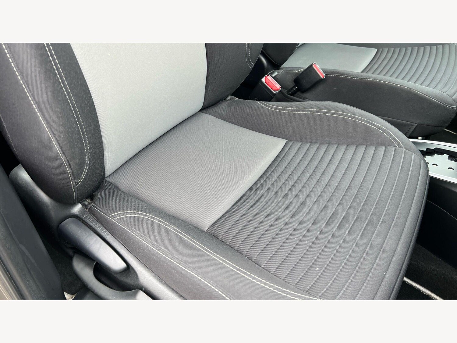 Used Toyota Yaris for sale - 78215062: Photo 19