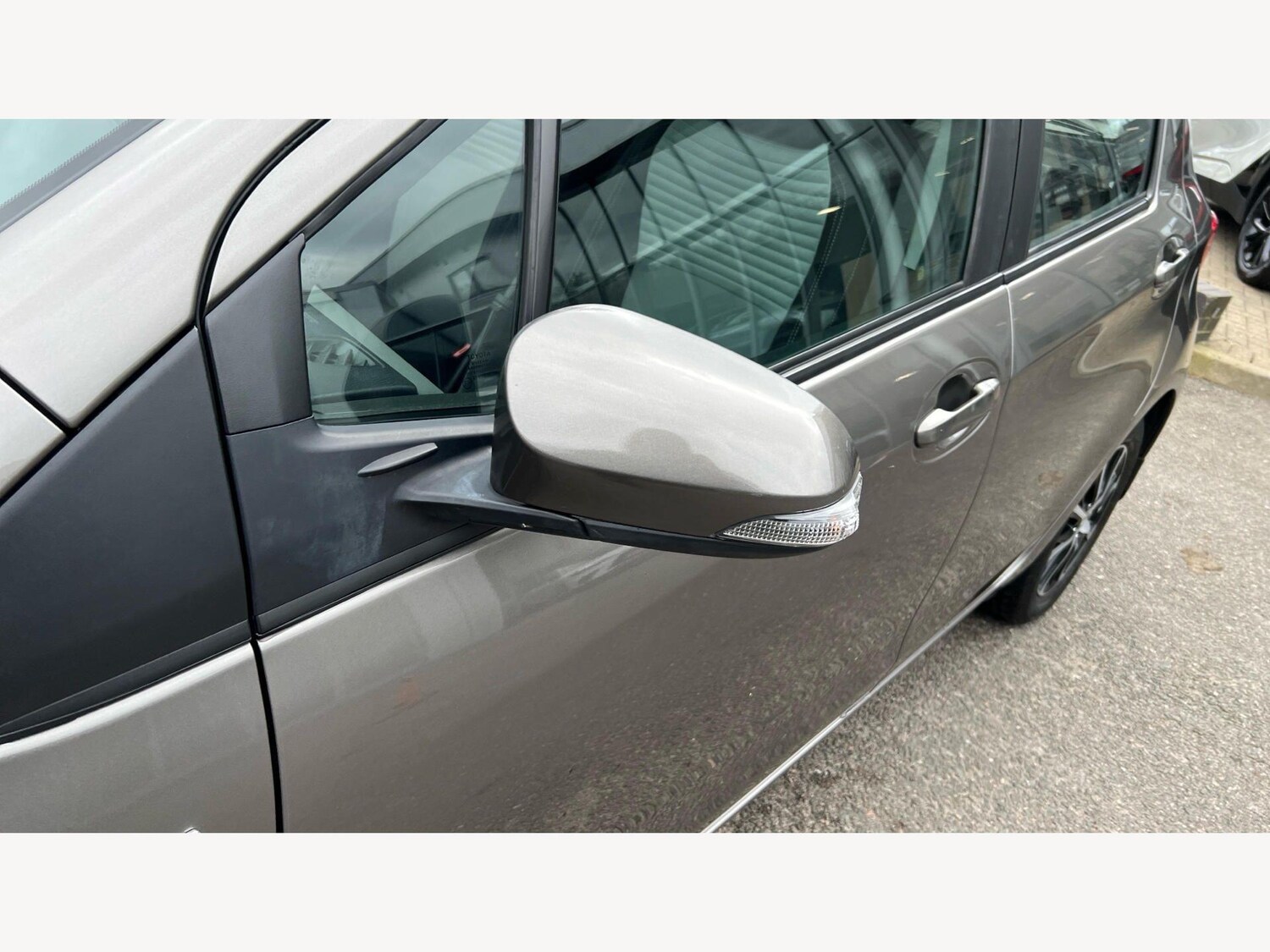 Used Toyota Yaris for sale - 78215062: Photo 32