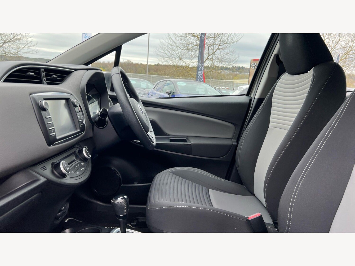 Used Toyota Yaris for sale - 78215062: Photo 7