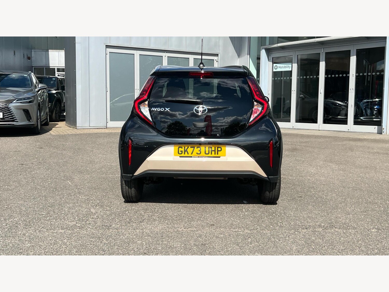Vehicle 21
