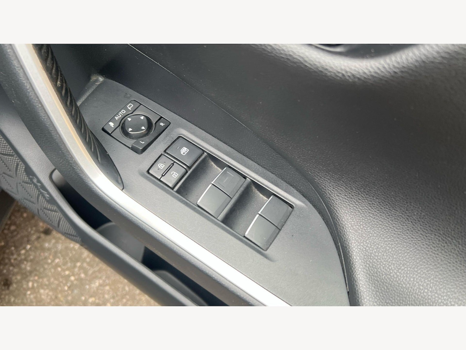 Used Toyota RAV4 2021 for sale - 78116231: Photo 30