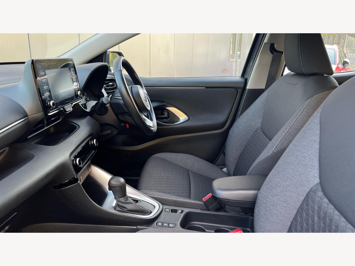 Used Toyota Yaris 2022 for sale - 77074643: Photo 12