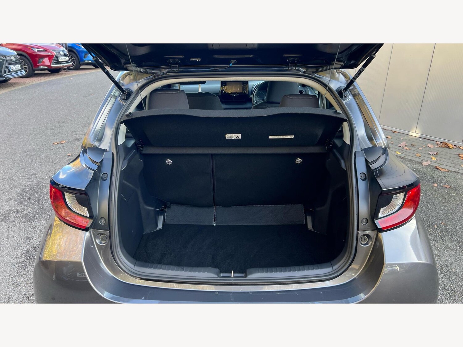 Used Toyota Yaris 2022 for sale - 77074643: Photo 16