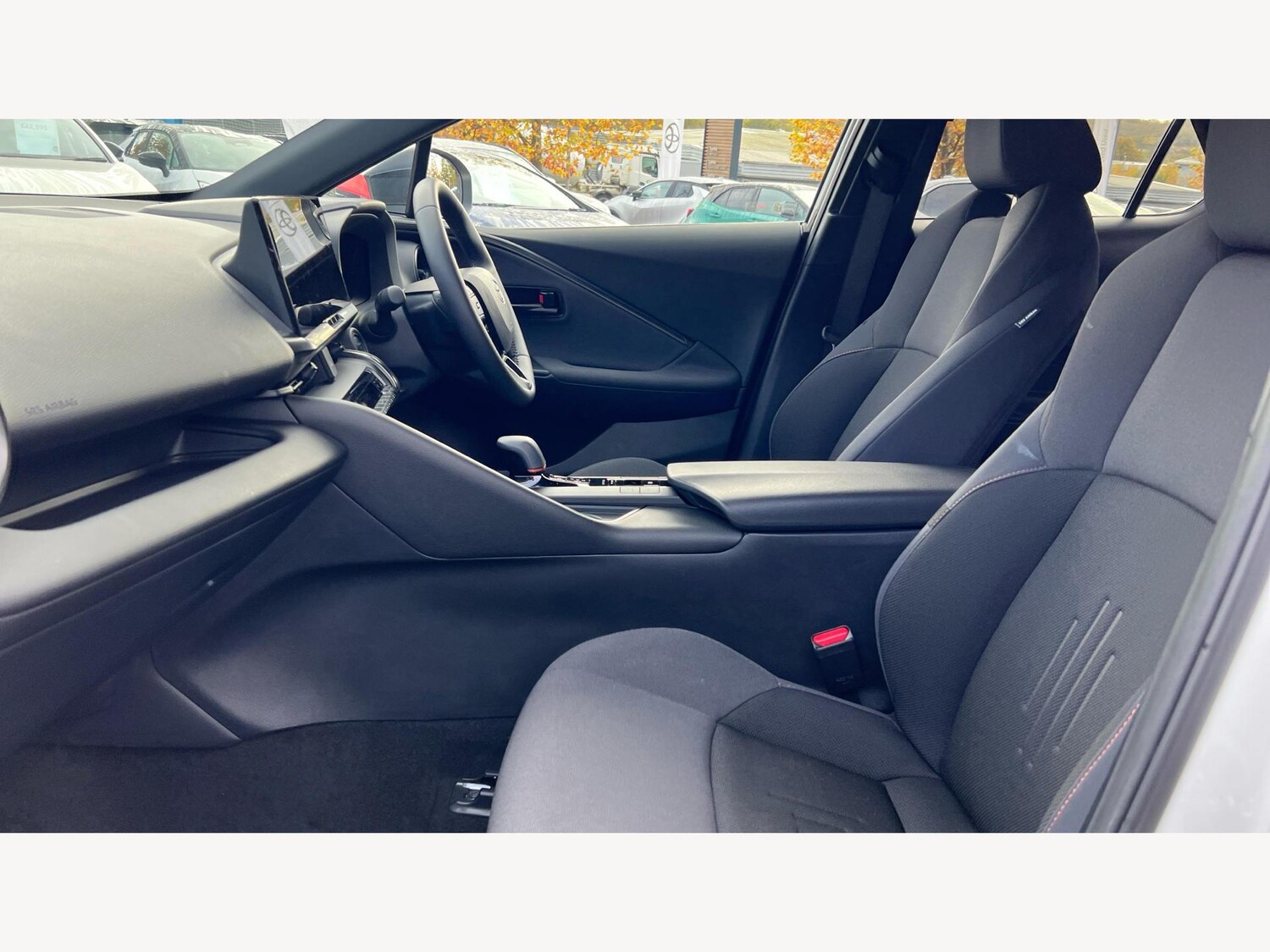 Used Toyota C-HR 2024 for sale - 77074489: Photo 12