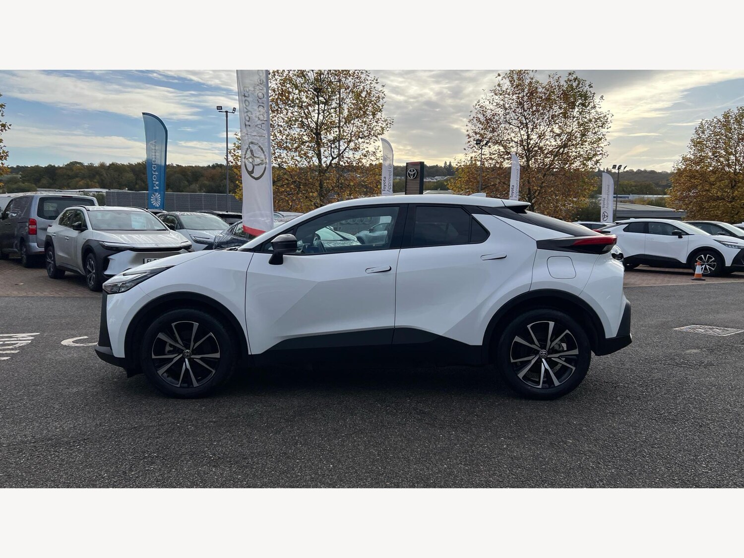 Used Toyota C-HR 2024 for sale - 77074489: Photo 19