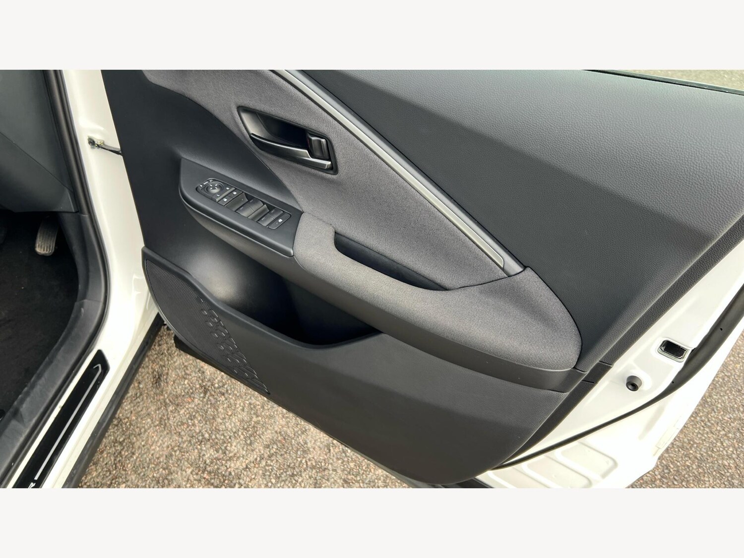 Used Toyota C-HR 2024 for sale - 77074489: Photo 31