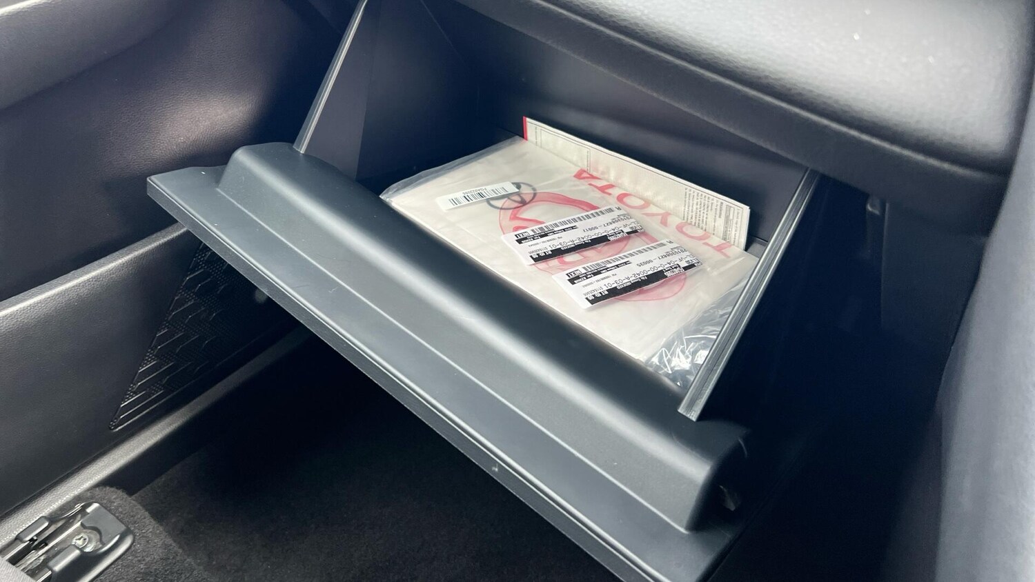 Used Toyota C-HR 2024 for sale - 77074489: Photo 35