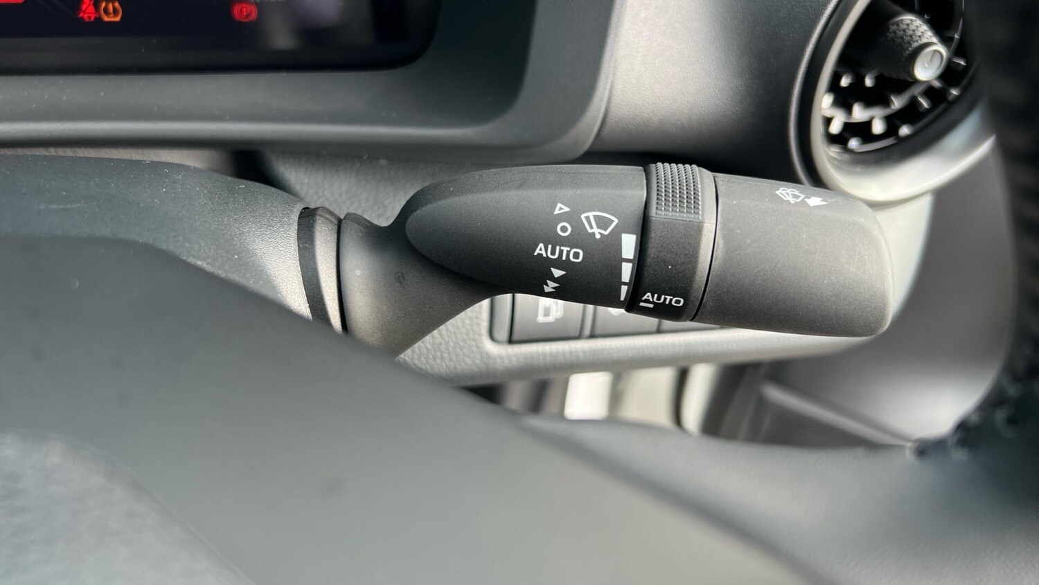 Used Toyota C-HR 2024 for sale - 77074489: Photo 42