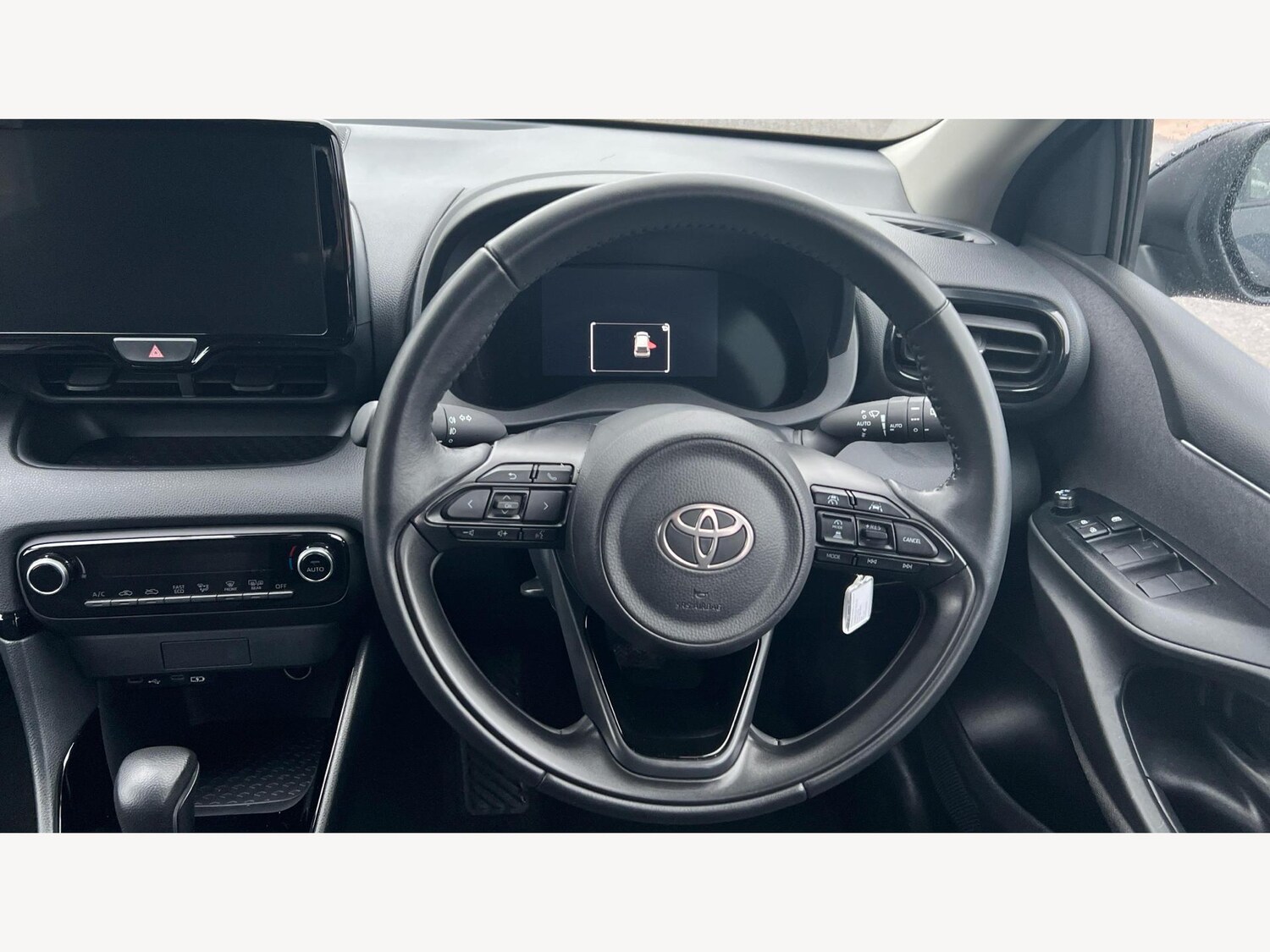 Used Toyota Yaris for sale - 77214854: Photo 10