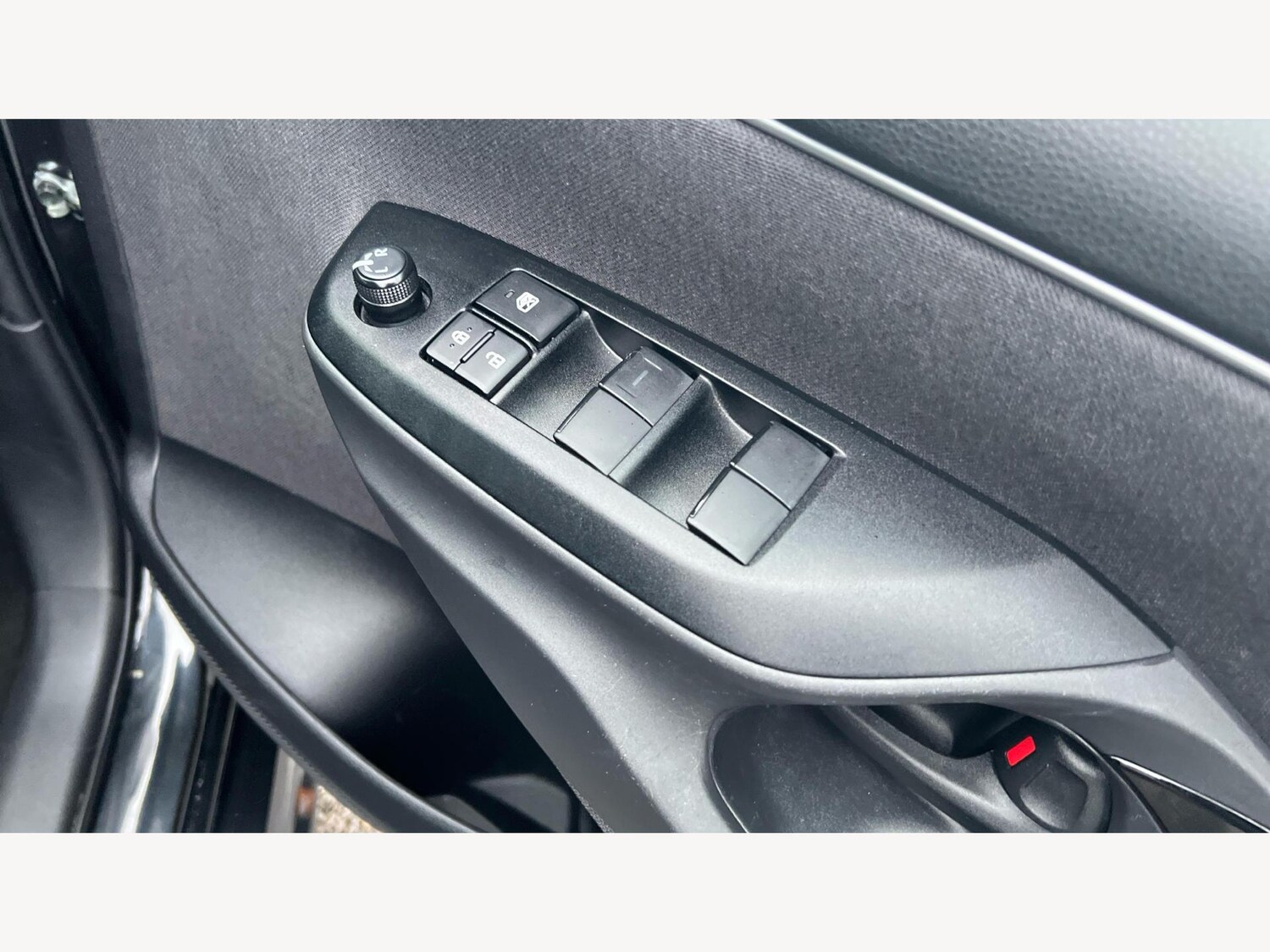 Used Toyota Yaris for sale - 77214854: Photo 30