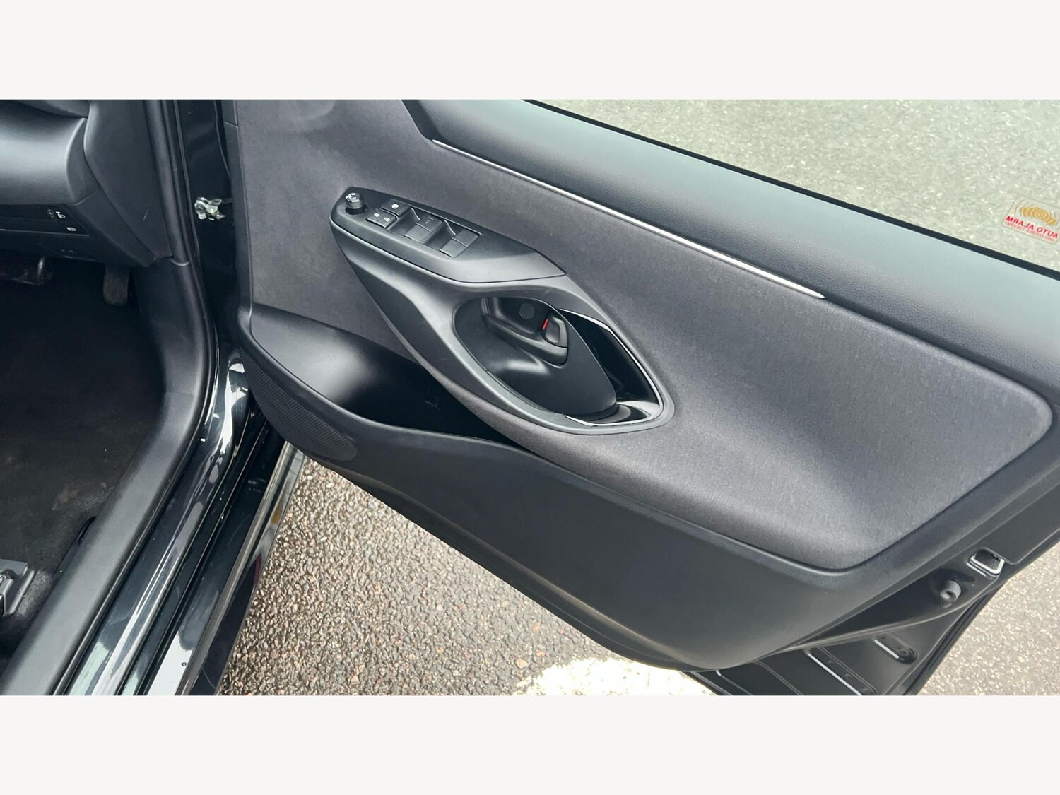 Used Toyota Yaris for sale - 77214854: Photo 31