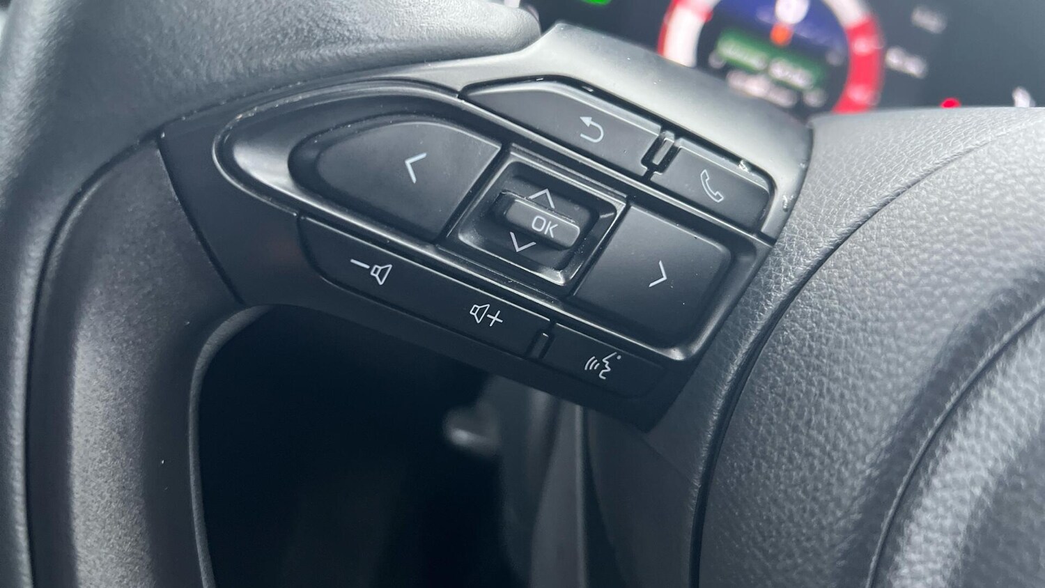 Used Toyota Yaris for sale - 77214854: Photo 39