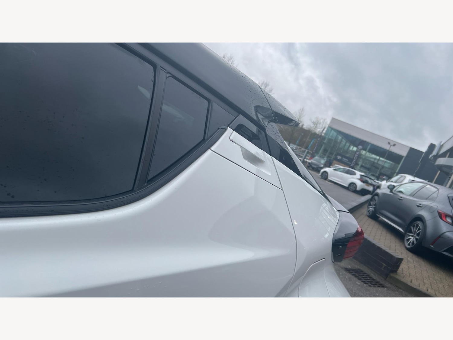 Used Toyota C-HR 2023 for sale - 77439899: Photo 24