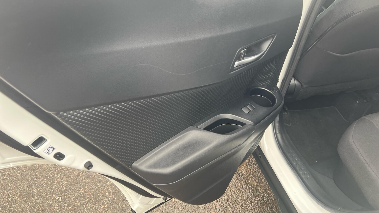 Used Toyota C-HR 2023 for sale - 77439899: Photo 35