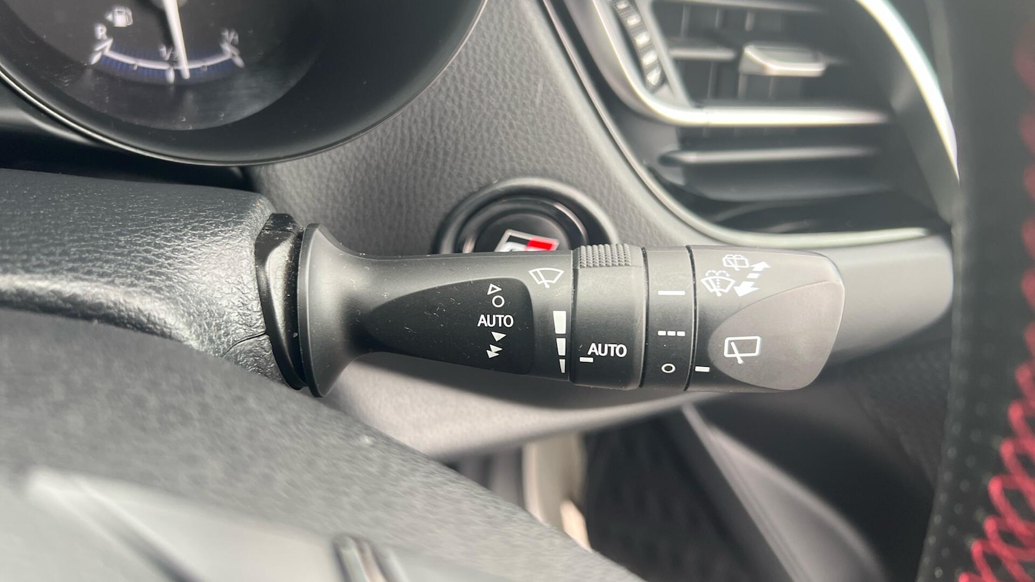 Used Toyota C-HR 2023 for sale - 77439899: Photo 44