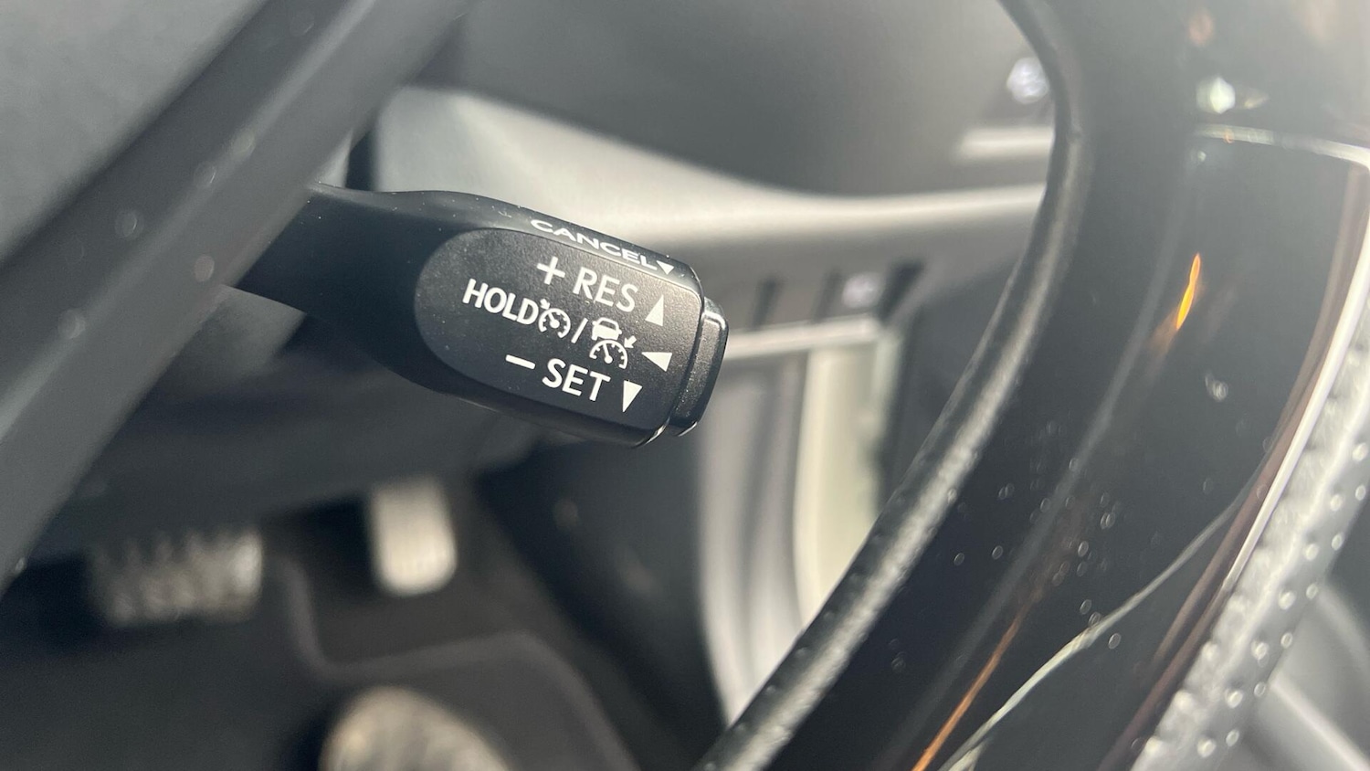 Used Toyota C-HR 2023 for sale - 77439899: Photo 50