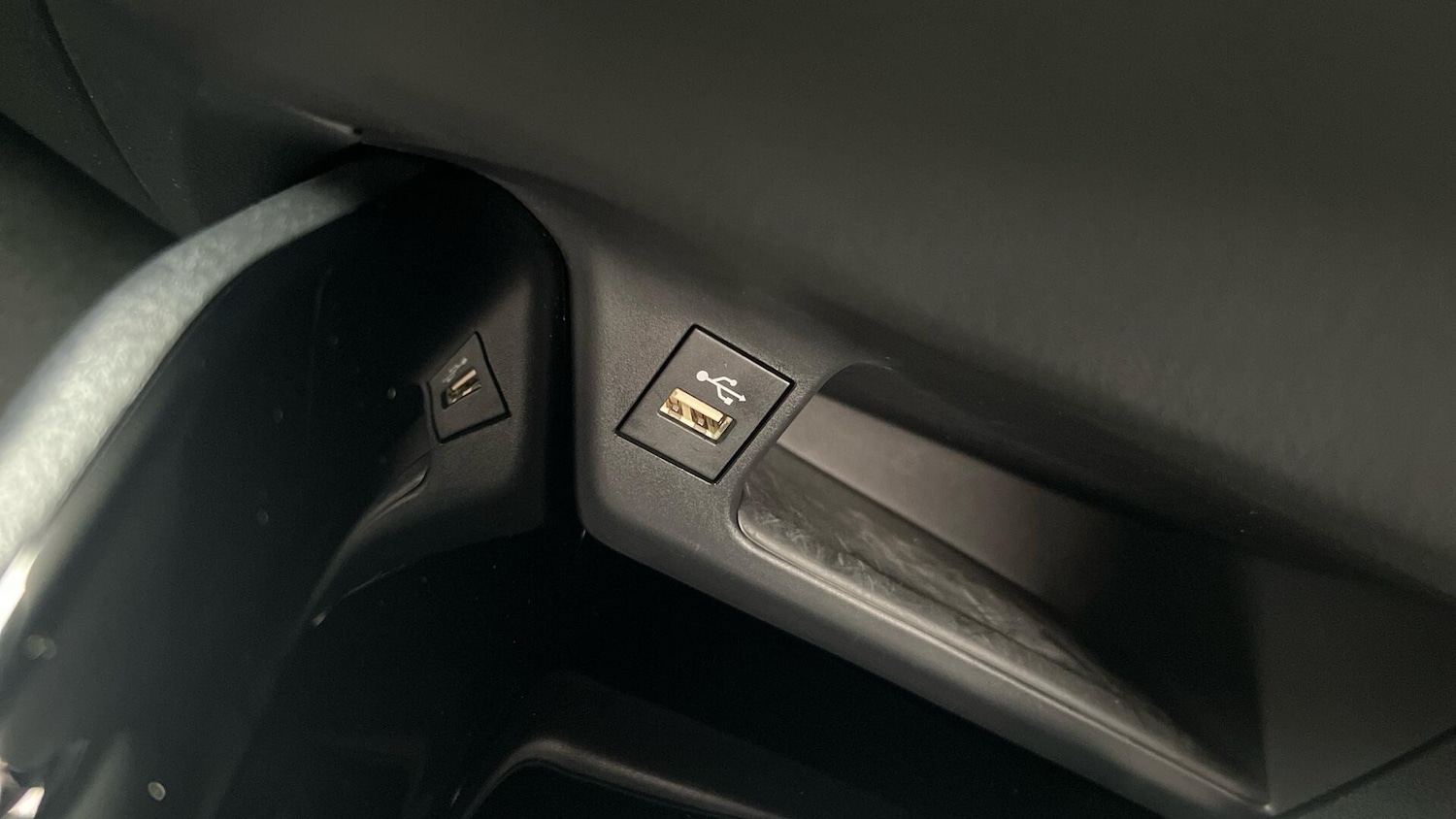 Used Toyota C-HR 2023 for sale - 77439899: Photo 51