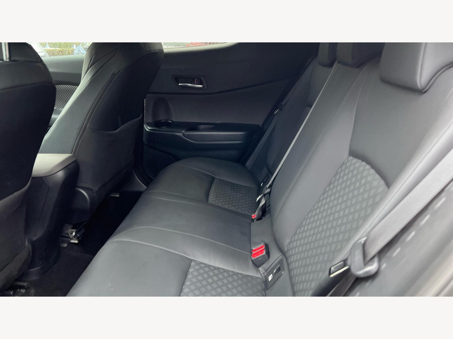 Used Toyota C-HR 2022 for sale - 77074647: Photo 15