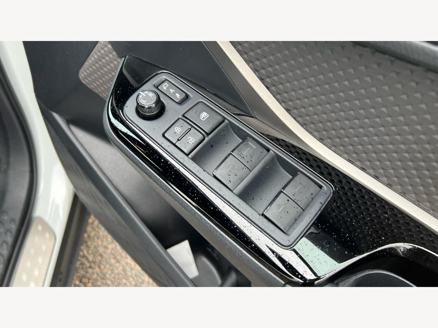 Used Toyota C-HR 2022 for sale - 77074647: Photo 29