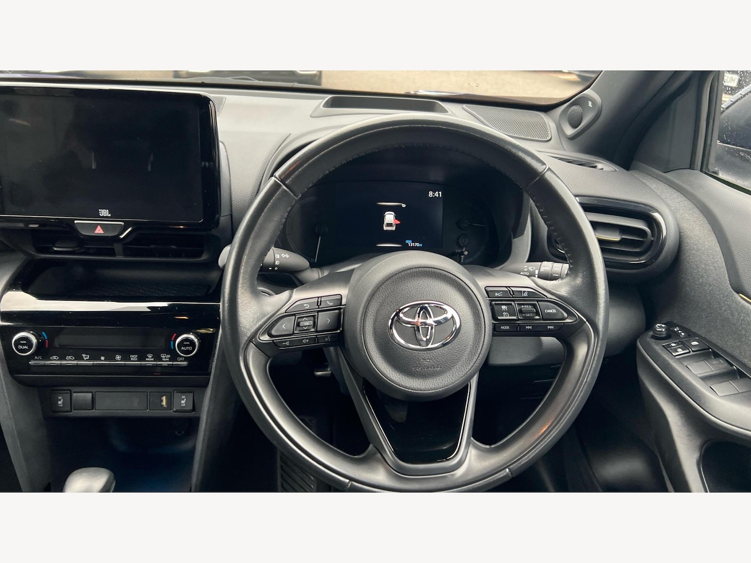 Used Toyota Yaris Cross 2022 for sale - 76666878: Photo 10