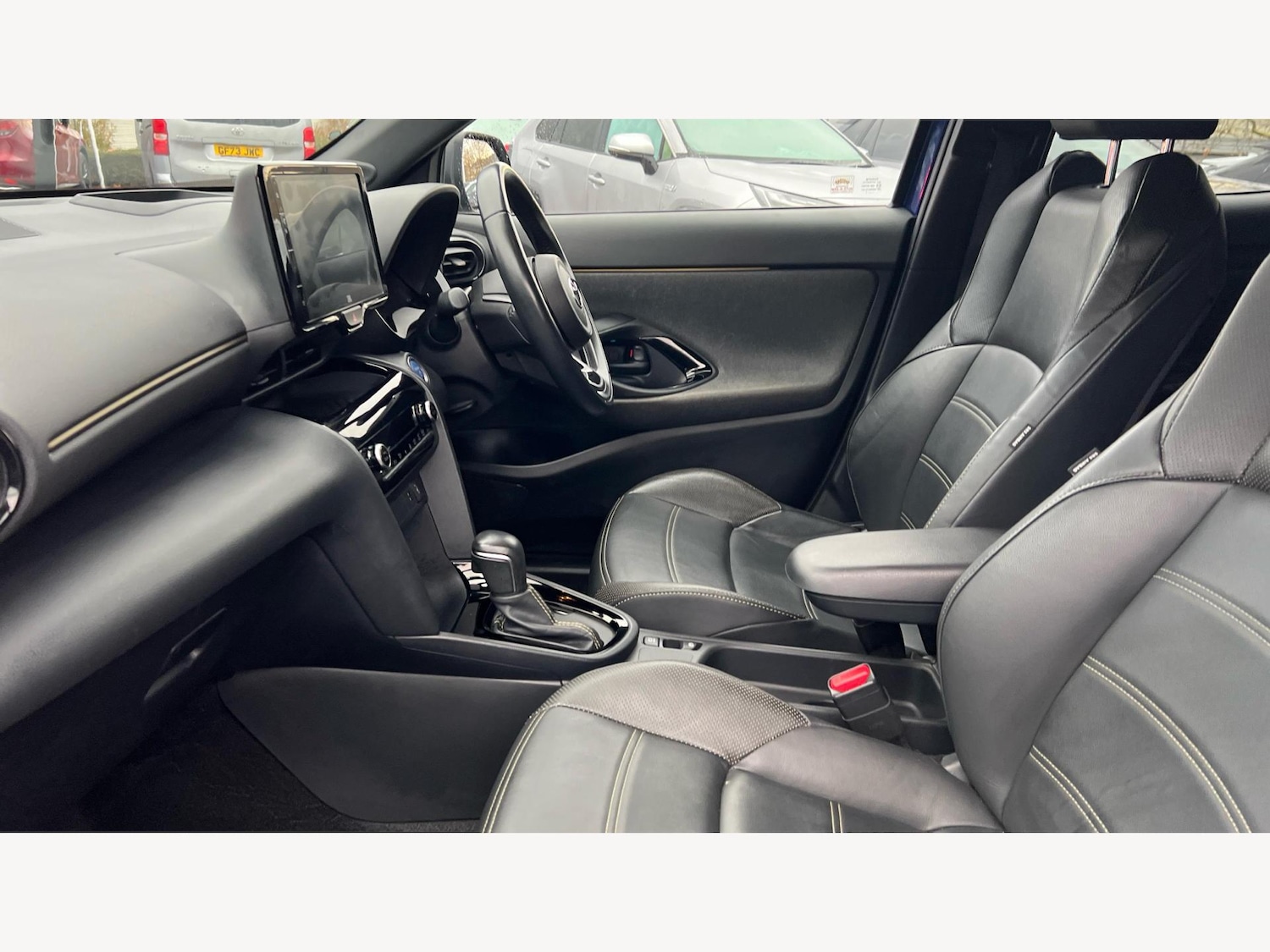Used Toyota Yaris Cross 2022 for sale - 76666878: Photo 12