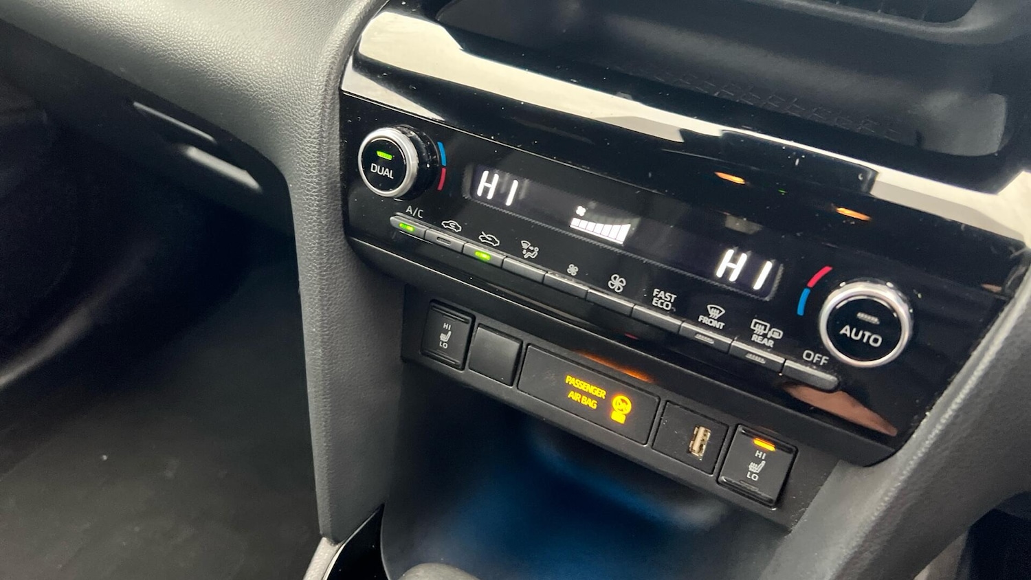 Used Toyota Yaris Cross 2022 for sale - 76666878: Photo 37