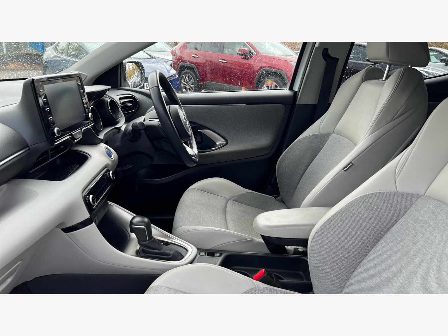 Used Toyota Yaris 2022 for sale - 77073961: Photo 12