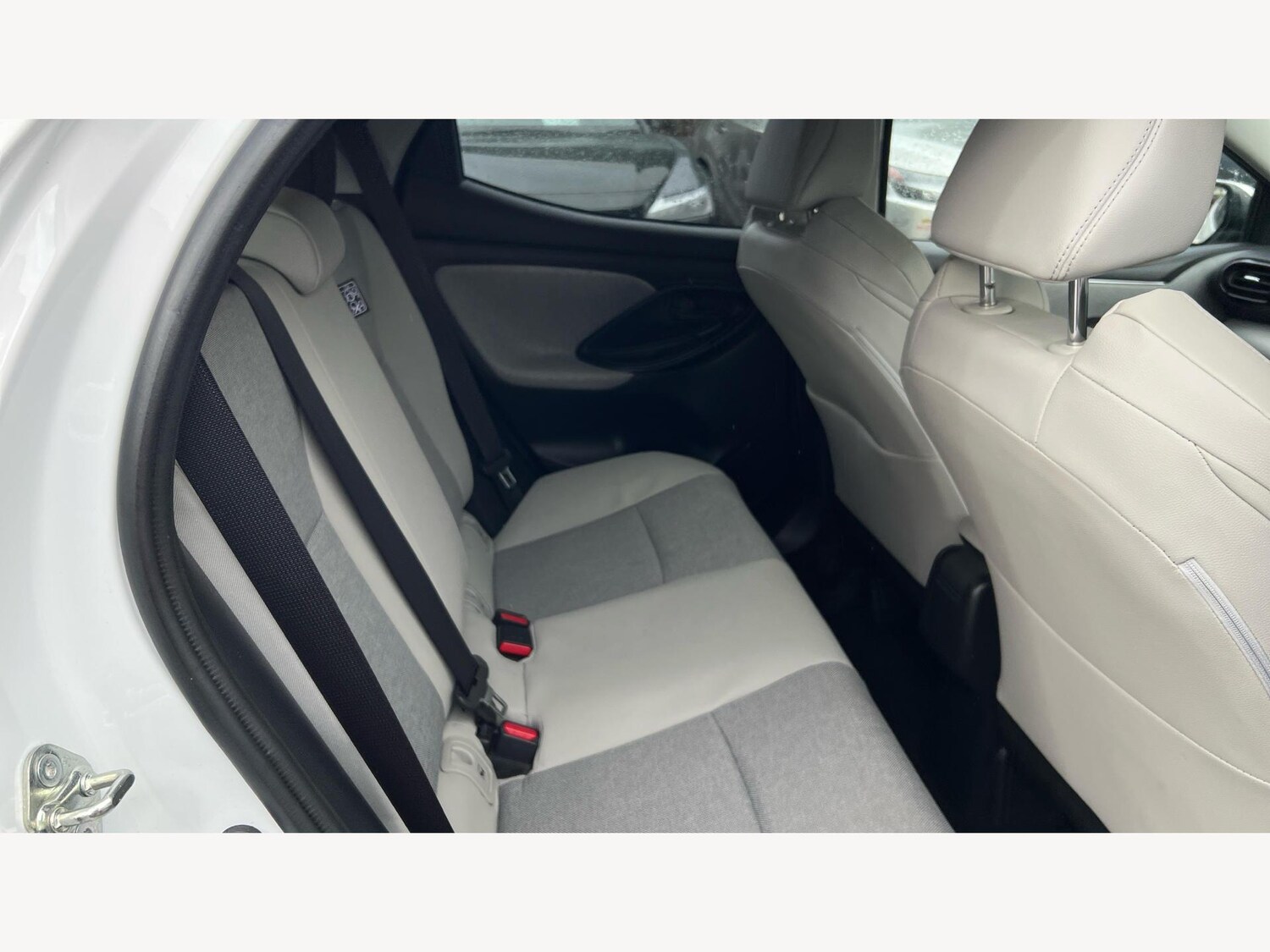 Used Toyota Yaris 2022 for sale - 77073961: Photo 14