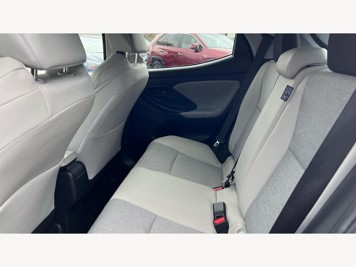 Used Toyota Yaris 2022 for sale - 77073961: Photo 15