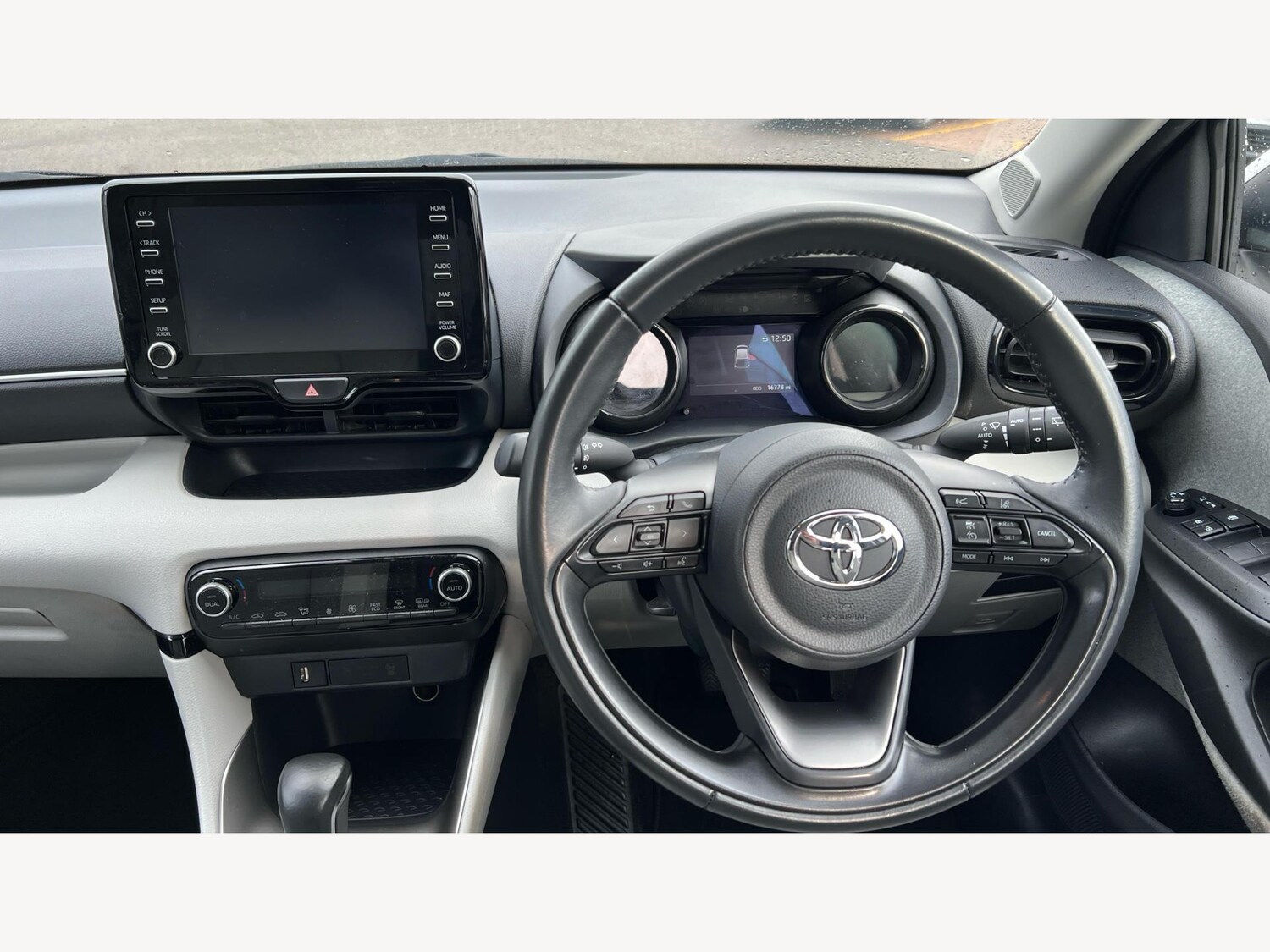 Used Toyota Yaris 2022 for sale - 77073961: Photo 8